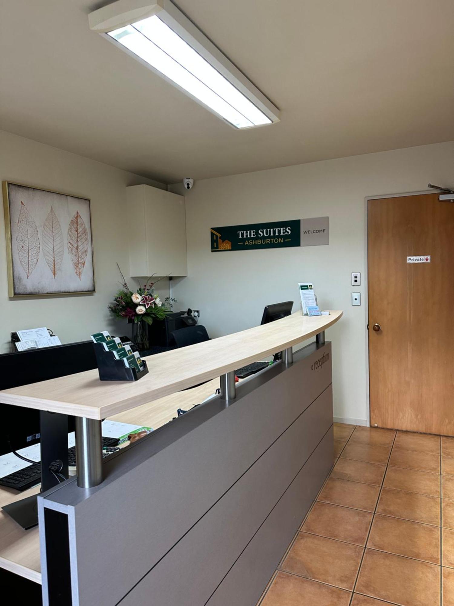 The Suites Ashburton Esterno foto